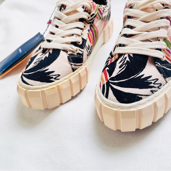 🎉HP🎉FARM Rio bird’s tropical women’s sneakers NWT 8.5 - Picture 4 of 7